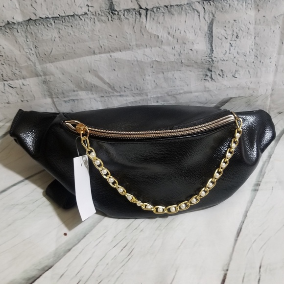 black fanny pack with gold chain